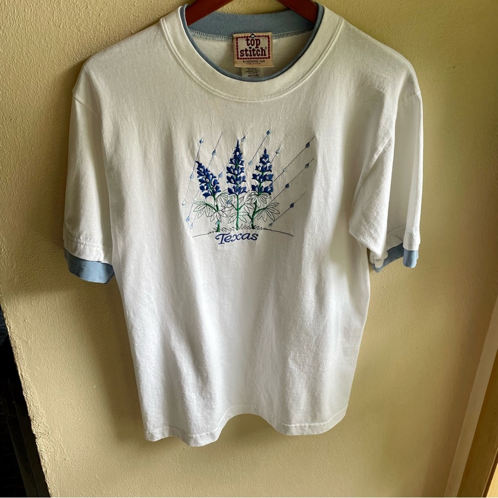 Vintage Y2K Grannycore Texas Bluebell Embroidered Ringer Tshirt. Size Medium